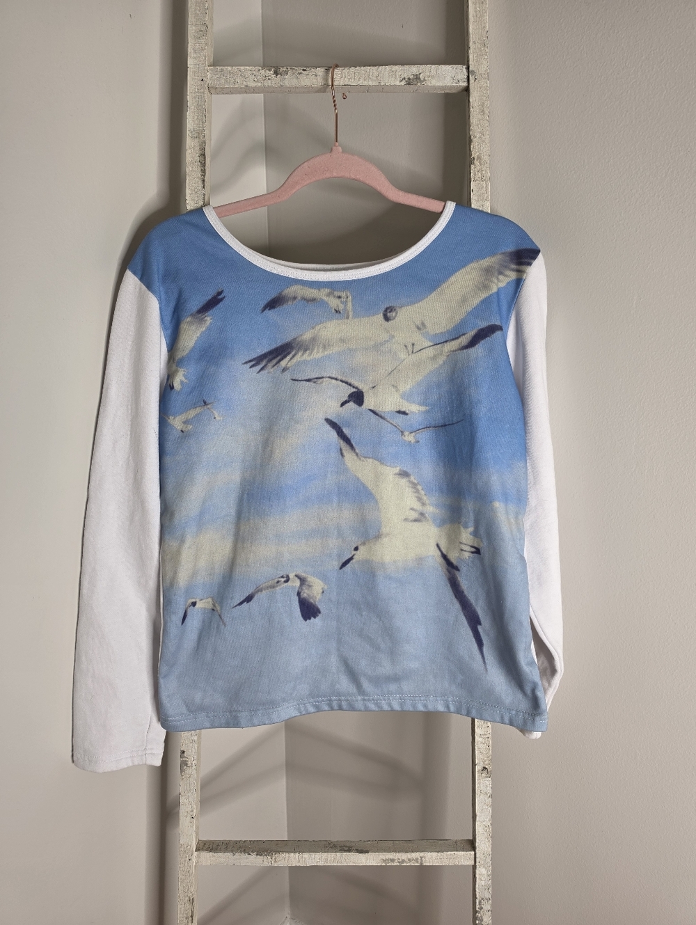 Taylor Swift Medium Album Cover 1989 Rare Seagull Sweatshirt Official Merch